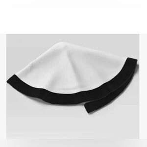 Wondershop White and Black Shirt
42x54
New with Tags